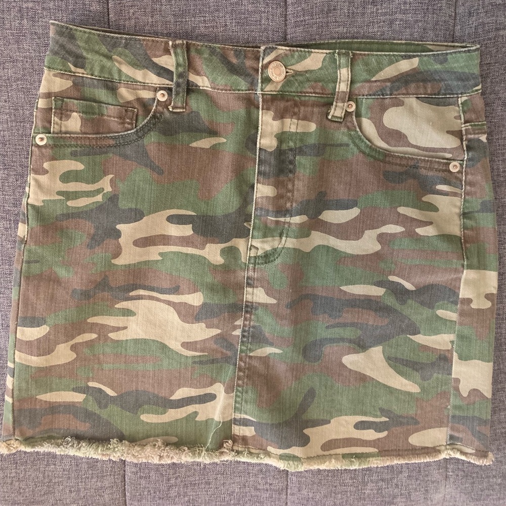 Camo skirt